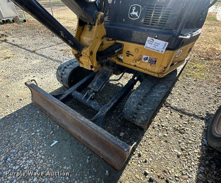 image for item DS3302 2014 John Deere 27D mini excavator