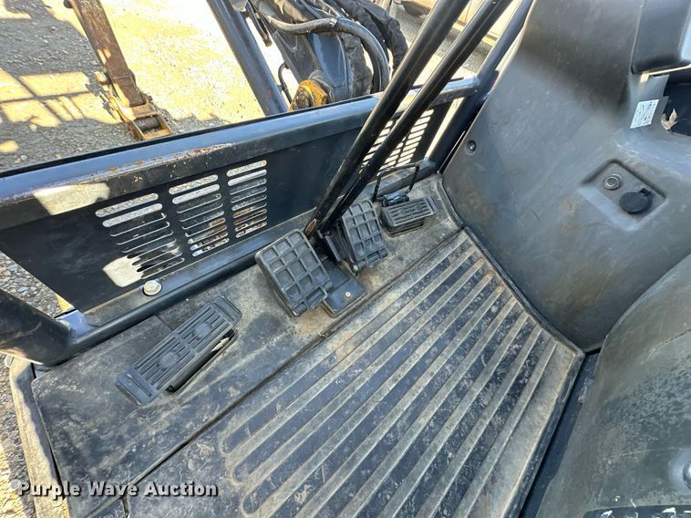 image for item DS3302 2014 John Deere 27D mini excavator