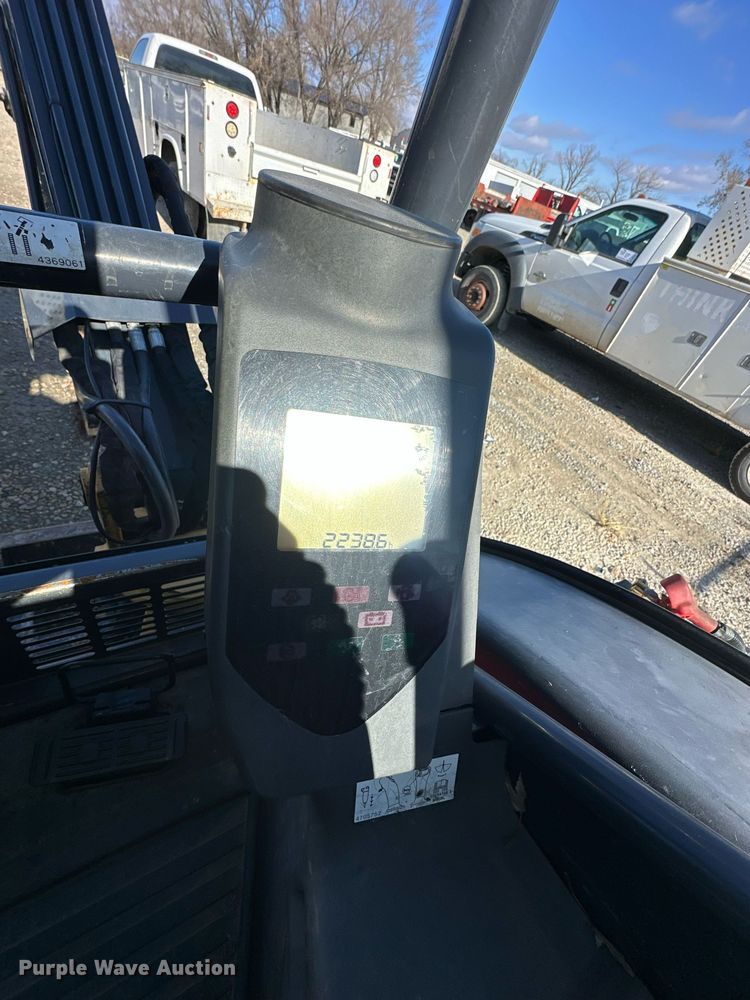 image for item DS3302 2014 John Deere 27D mini excavator