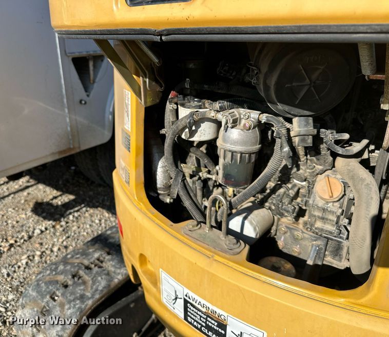 image for item DS3302 2014 John Deere 27D mini excavator