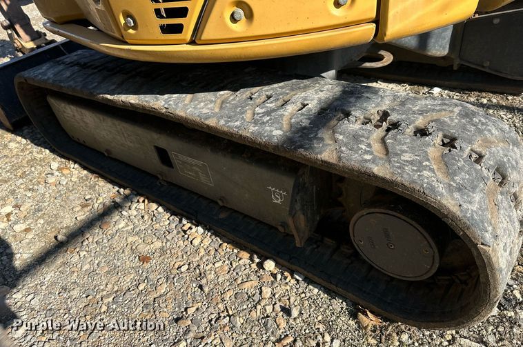 image for item DS3302 2014 John Deere 27D mini excavator