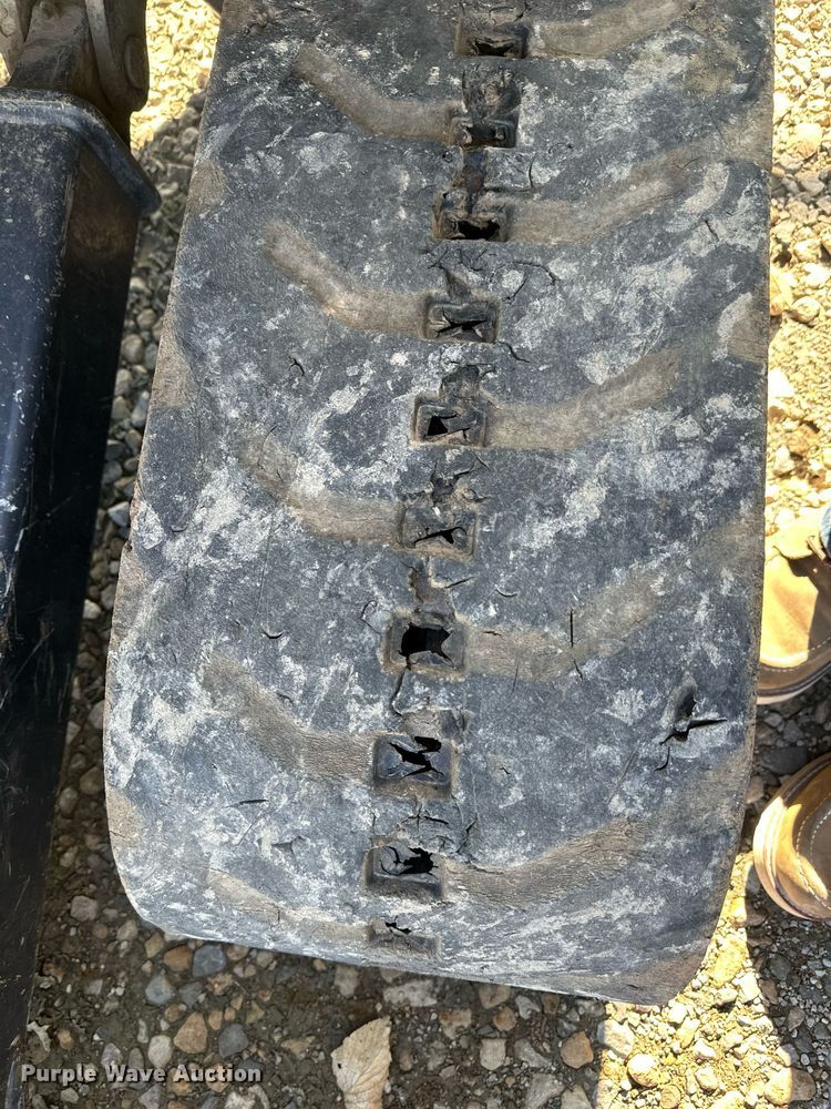 image for item DS3302 2014 John Deere 27D mini excavator