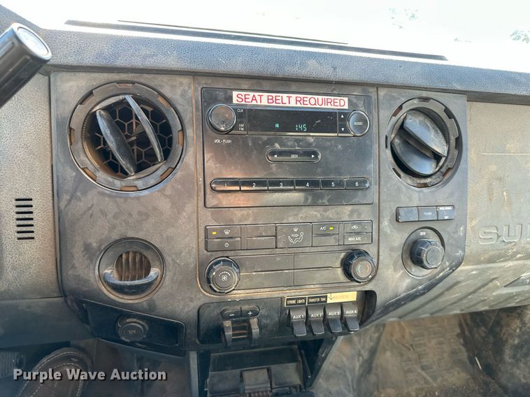 image for item DS3303 2014 Ford F450 Super Duty utility / service truck