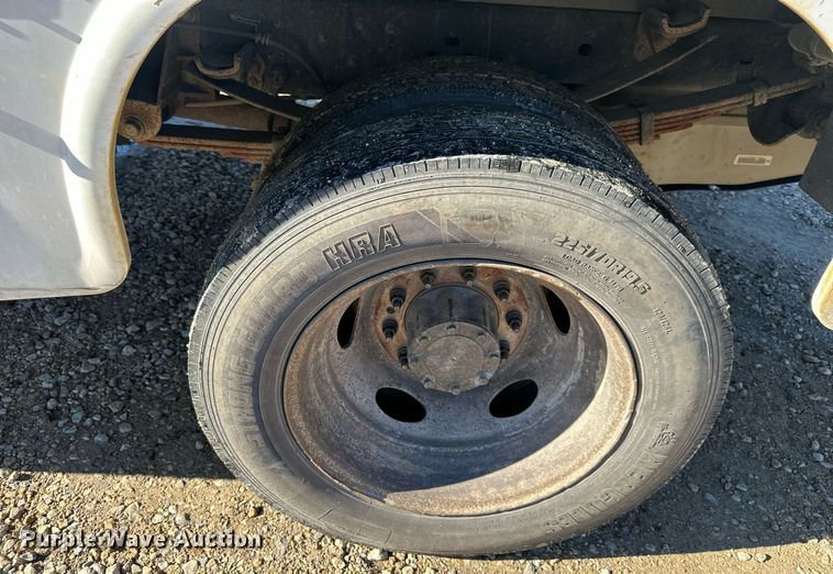 image for item DS3303 2014 Ford F450 Super Duty utility / service truck