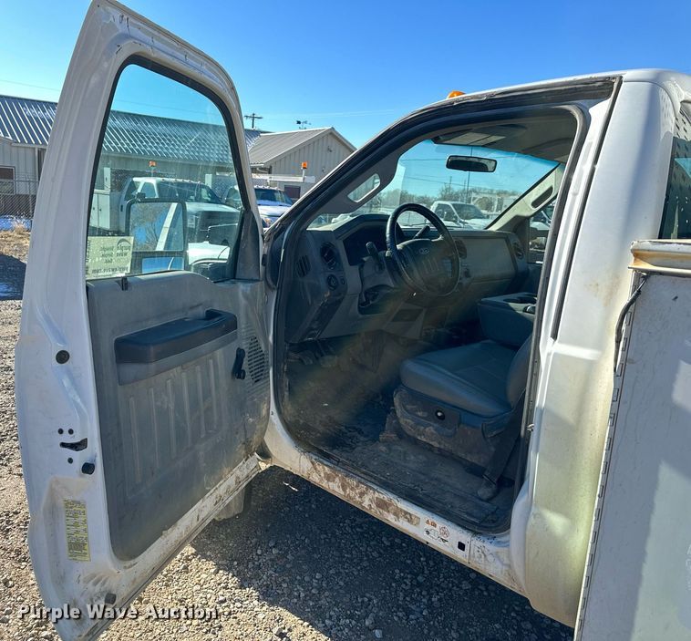 image for item DS3305 2012 Ford F450 Super Duty utility / service truck