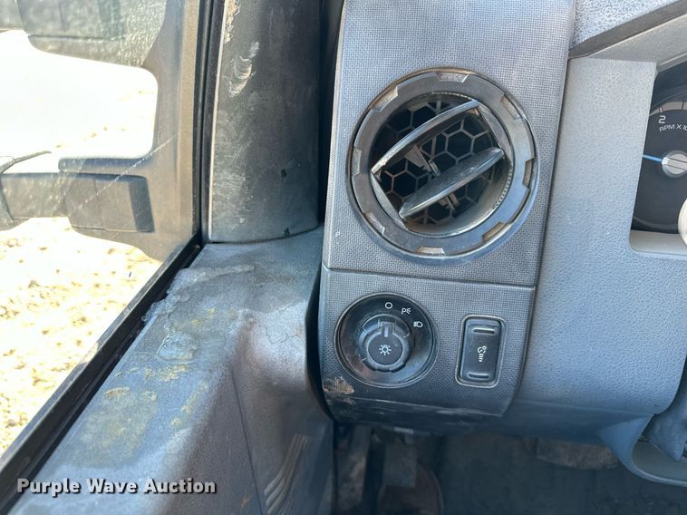 image for item DS3305 2012 Ford F450 Super Duty utility / service truck