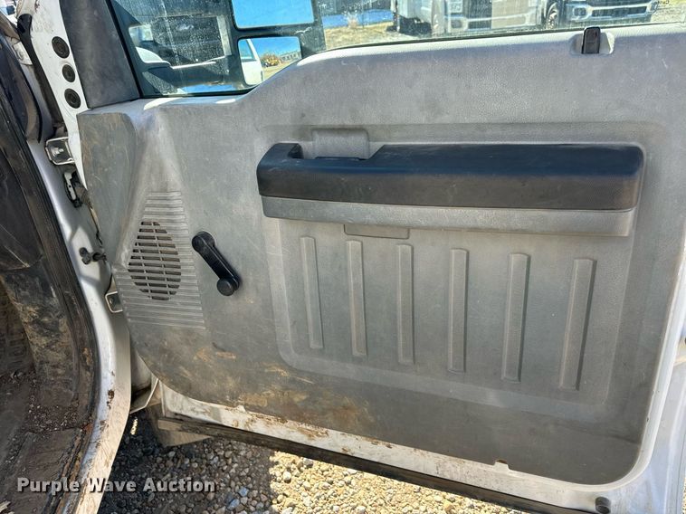 image for item DS3305 2012 Ford F450 Super Duty utility / service truck