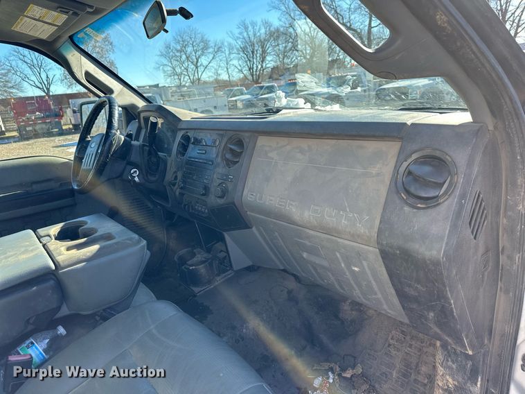 image for item DS3305 2012 Ford F450 Super Duty utility / service truck