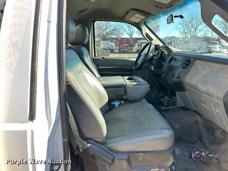 image for item DS3305 2012 Ford F450 Super Duty utility / service truck