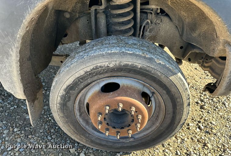 image for item DS3305 2012 Ford F450 Super Duty utility / service truck