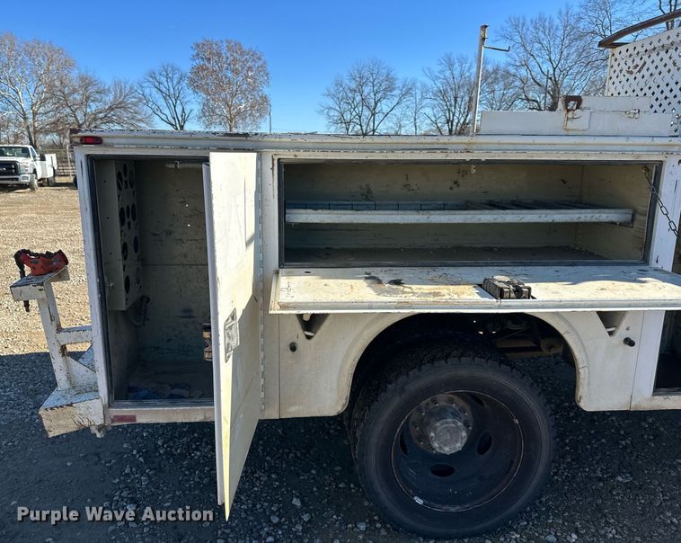 image for item DS3306 2014 Ford F450 Super Duty utility / service truck