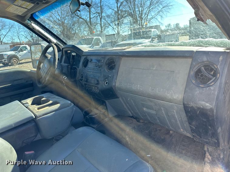 image for item DS3306 2014 Ford F450 Super Duty utility / service truck