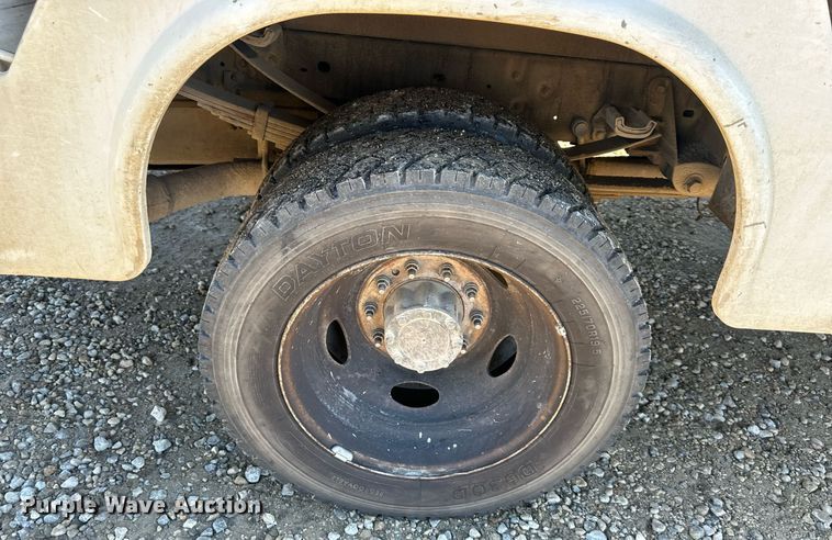 image for item DS3306 2014 Ford F450 Super Duty utility / service truck