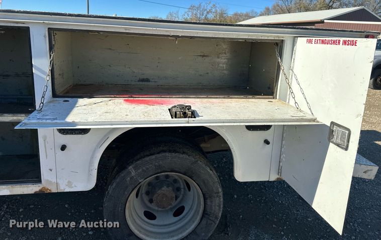 image for item DS3307 2012 Ford F450 Super Duty utility / service truck