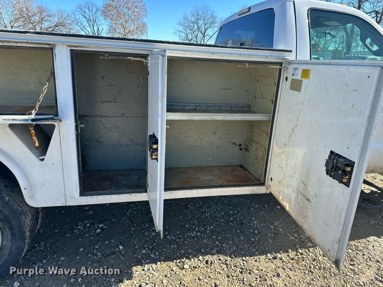 image for item DS3307 2012 Ford F450 Super Duty utility / service truck