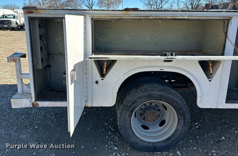 image for item DS3307 2012 Ford F450 Super Duty utility / service truck