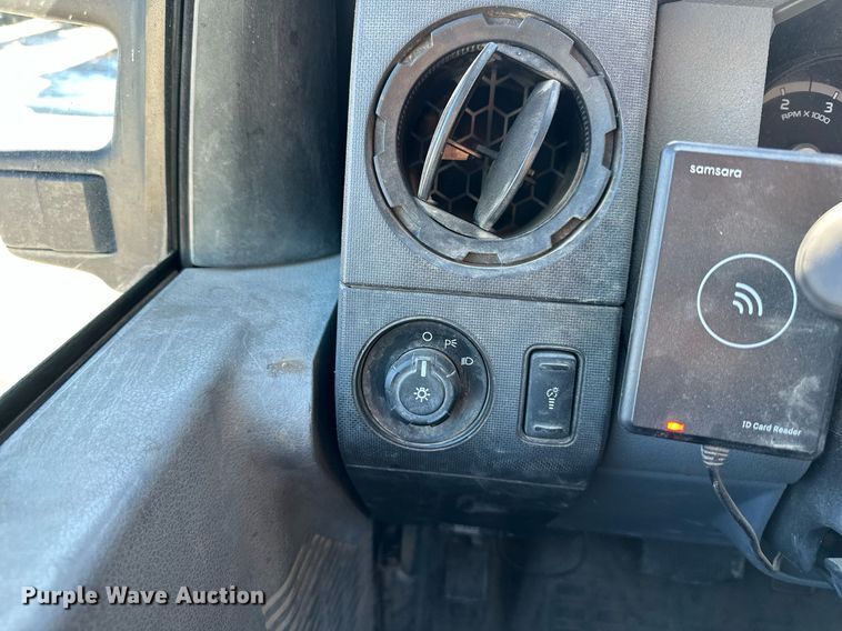 image for item DS3307 2012 Ford F450 Super Duty utility / service truck