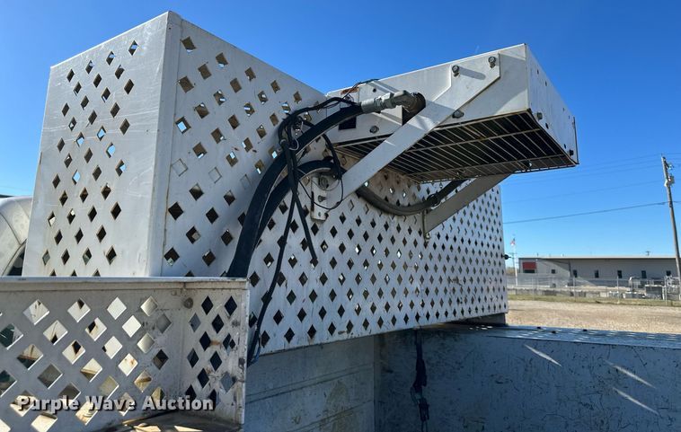 image for item DS3308 2013 Ford F450 Super Duty utility / service truck