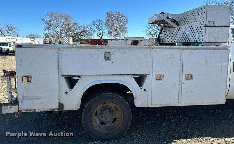 image for item DS3308 2013 Ford F450 Super Duty utility / service truck