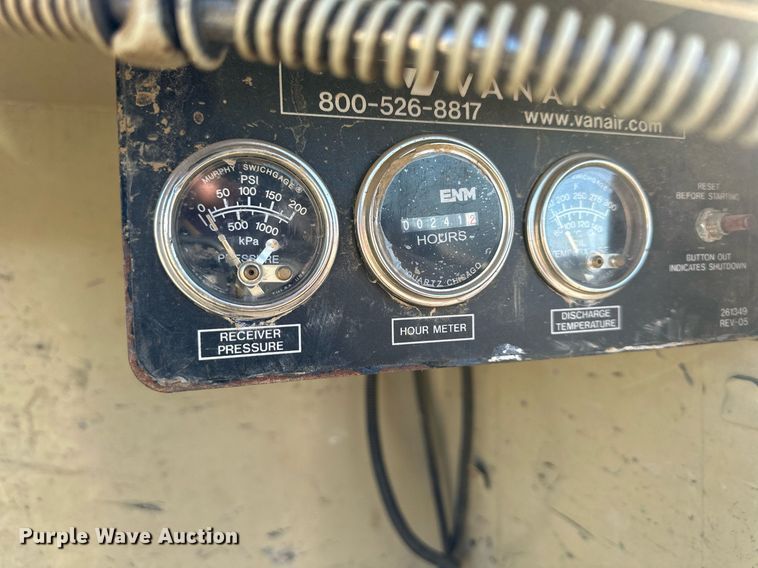 image for item DS3308 2013 Ford F450 Super Duty utility / service truck