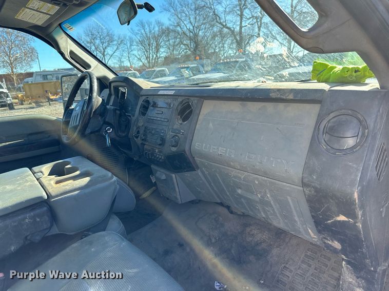 image for item DS3308 2013 Ford F450 Super Duty utility / service truck