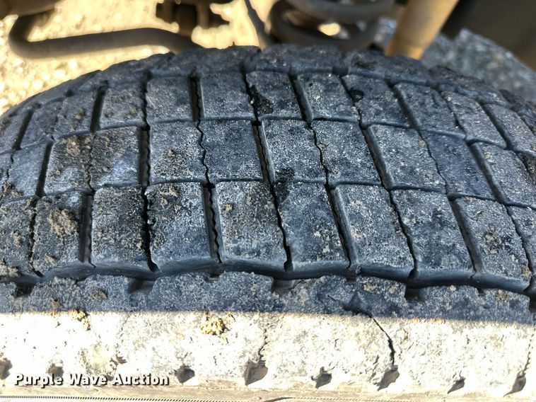 image for item DS3308 2013 Ford F450 Super Duty utility / service truck