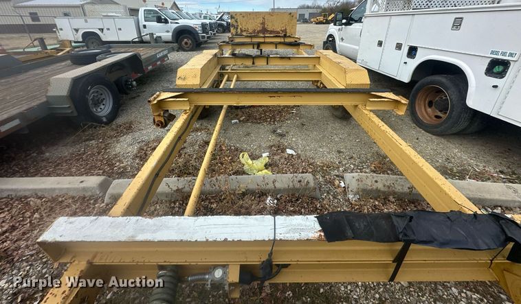 image for item DS3313 2012 Custom Heavy  Haul 4T252HDBWGPT pole trailer