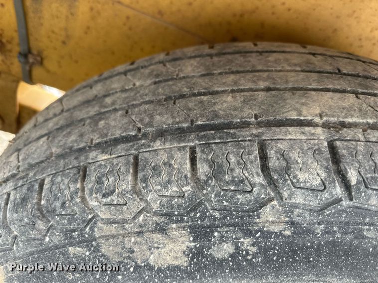 image for item DS3313 2012 Custom Heavy  Haul 4T252HDBWGPT pole trailer