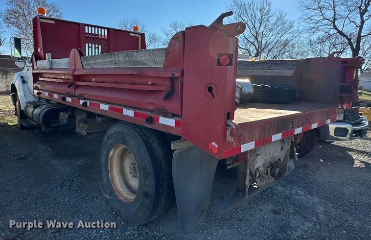 image for item DS3315 2012 Ford F750 Super Duty dump truck