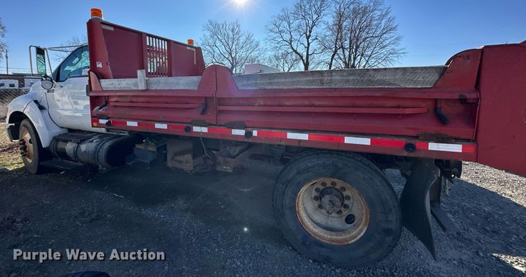 image for item DS3315 2012 Ford F750 Super Duty dump truck