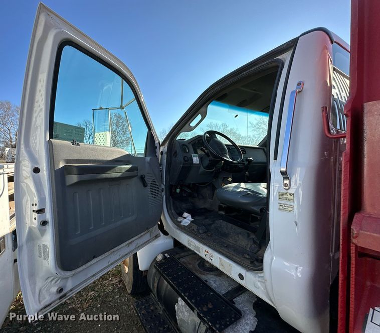 image for item DS3315 2012 Ford F750 Super Duty dump truck