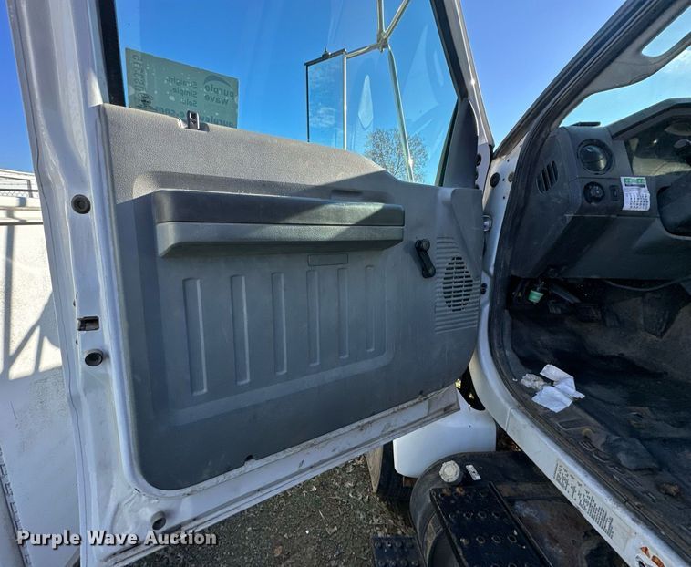 image for item DS3315 2012 Ford F750 Super Duty dump truck