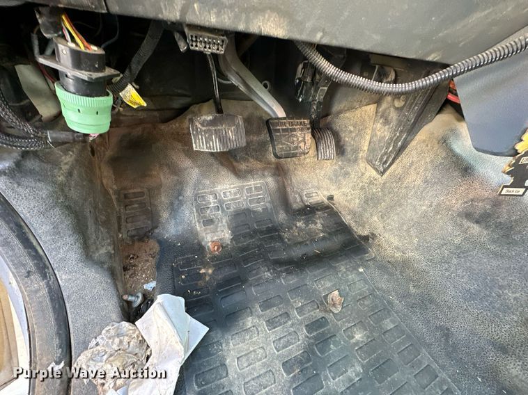 image for item DS3315 2012 Ford F750 Super Duty dump truck