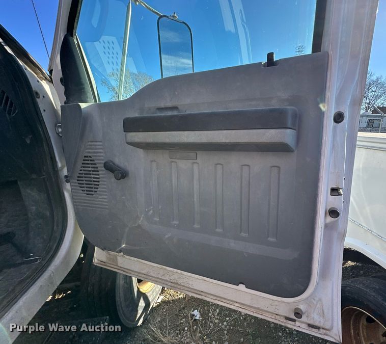 image for item DS3315 2012 Ford F750 Super Duty dump truck