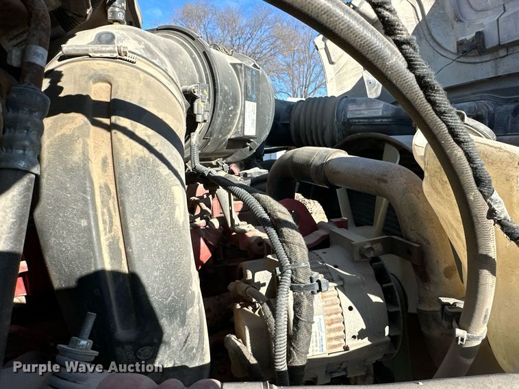 image for item DS3315 2012 Ford F750 Super Duty dump truck