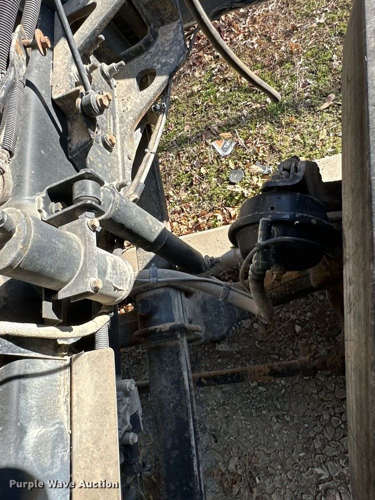 image for item DS3315 2012 Ford F750 Super Duty dump truck