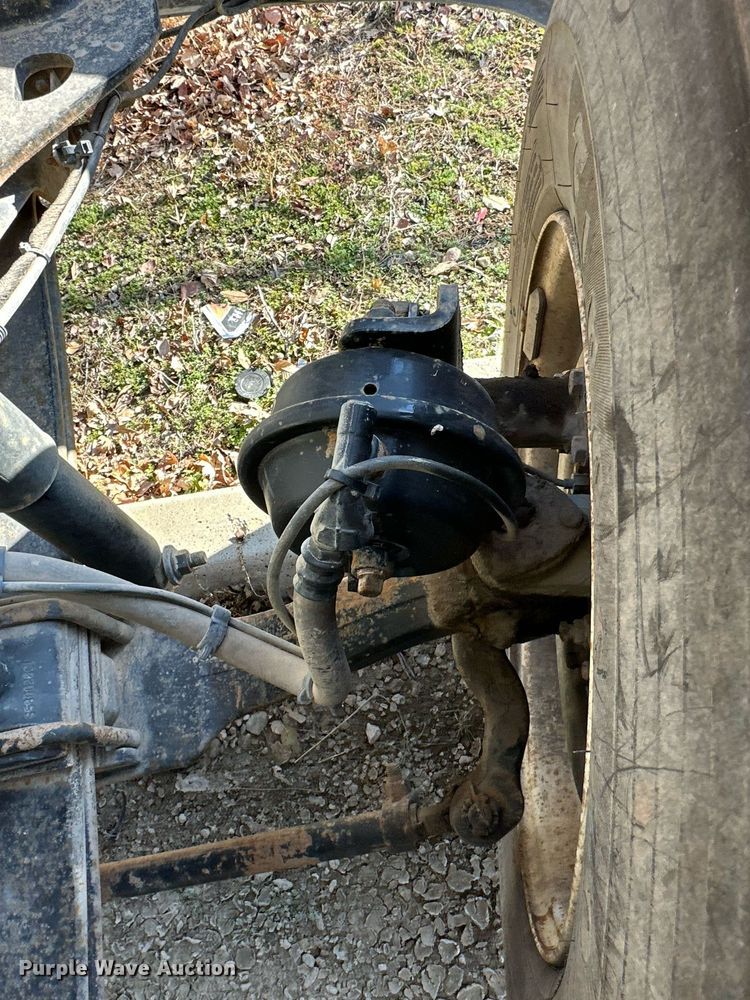 image for item DS3315 2012 Ford F750 Super Duty dump truck