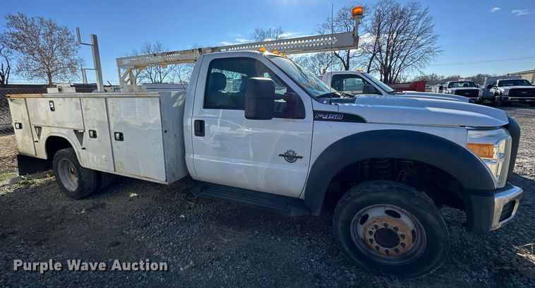 image for item DS3317 2015 Ford F450 Super Duty utility / service truck