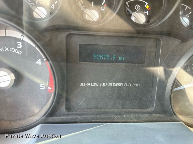 image for item DS3317 2015 Ford F450 Super Duty utility / service truck