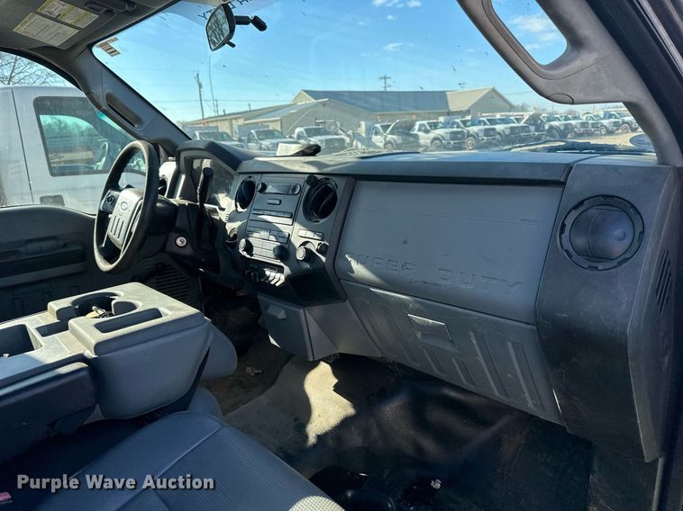 image for item DS3317 2015 Ford F450 Super Duty utility / service truck