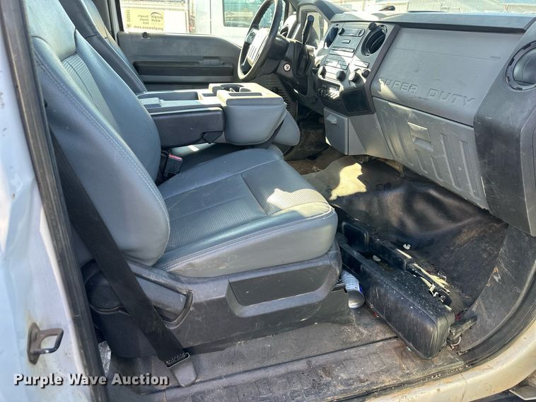 image for item DS3317 2015 Ford F450 Super Duty utility / service truck