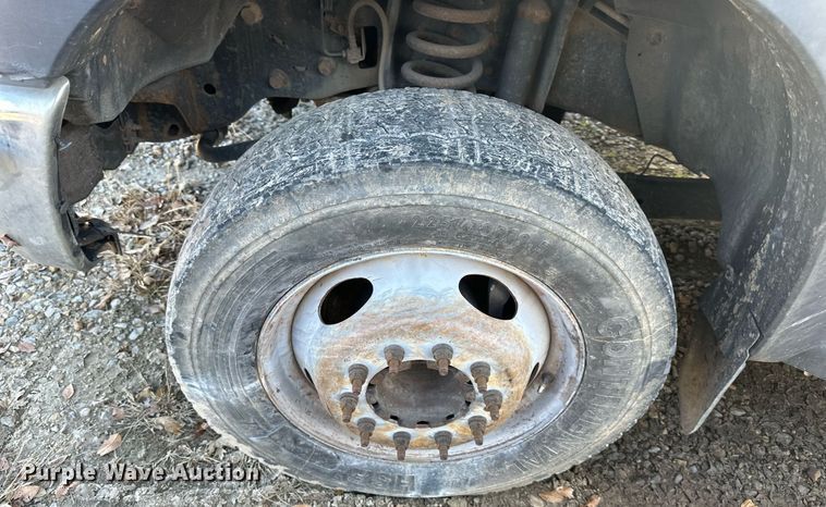 image for item DS3317 2015 Ford F450 Super Duty utility / service truck