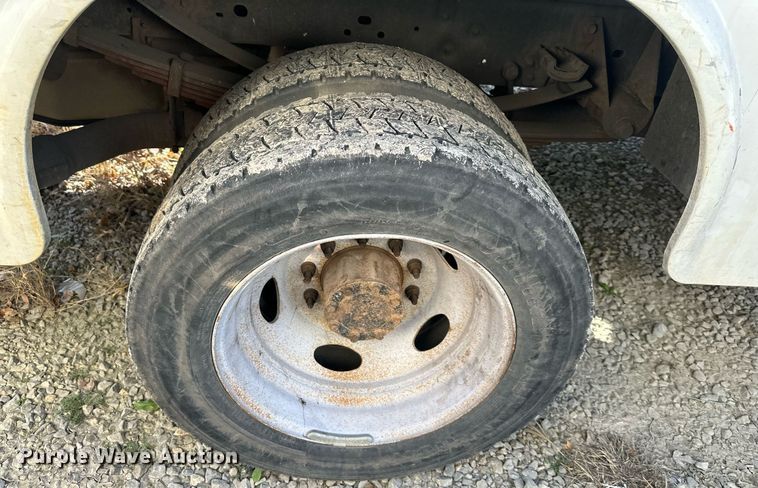 image for item DS3317 2015 Ford F450 Super Duty utility / service truck