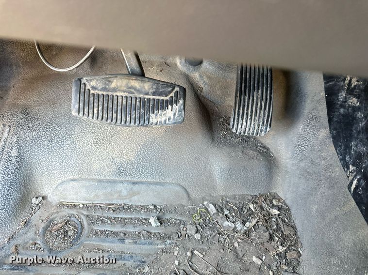 image for item DS3320 2017 Ford F250 Super Duty utility / service pickup truck