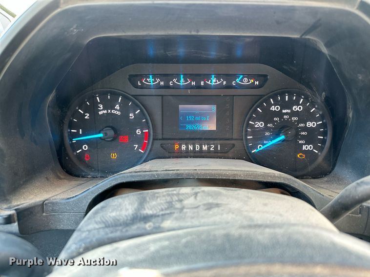 image for item DS3320 2017 Ford F250 Super Duty utility / service pickup truck