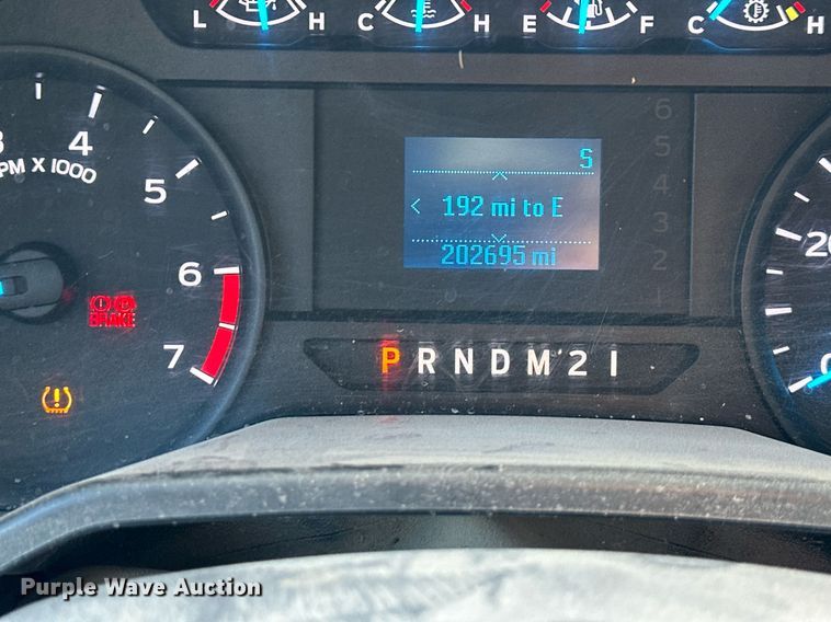 image for item DS3320 2017 Ford F250 Super Duty utility / service pickup truck