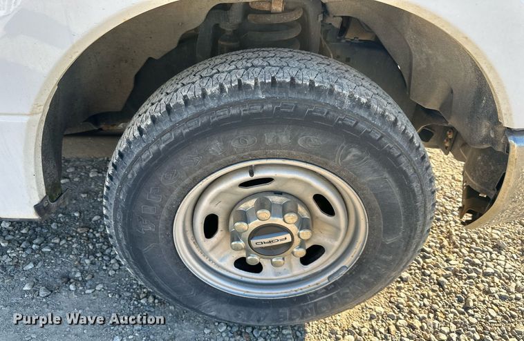 image for item DS3320 2017 Ford F250 Super Duty utility / service pickup truck