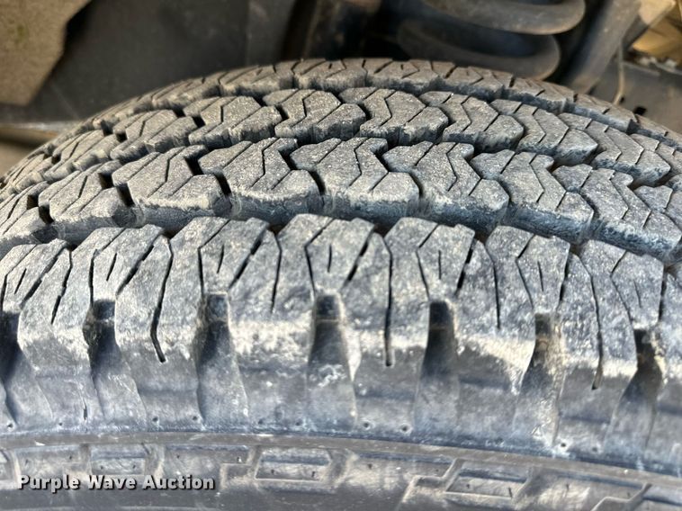 image for item DS3320 2017 Ford F250 Super Duty utility / service pickup truck