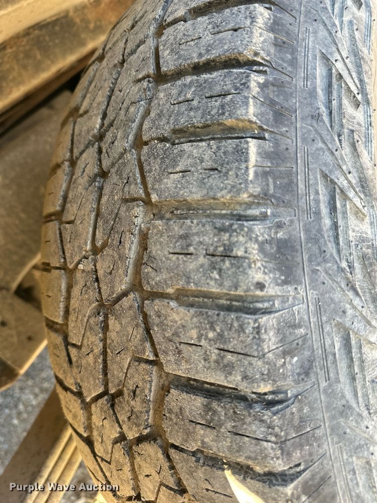 image for item DS3320 2017 Ford F250 Super Duty utility / service pickup truck