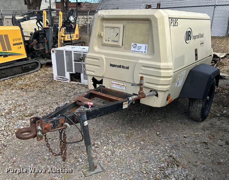 image for item DS3321 Ingersoll Rand air compressor